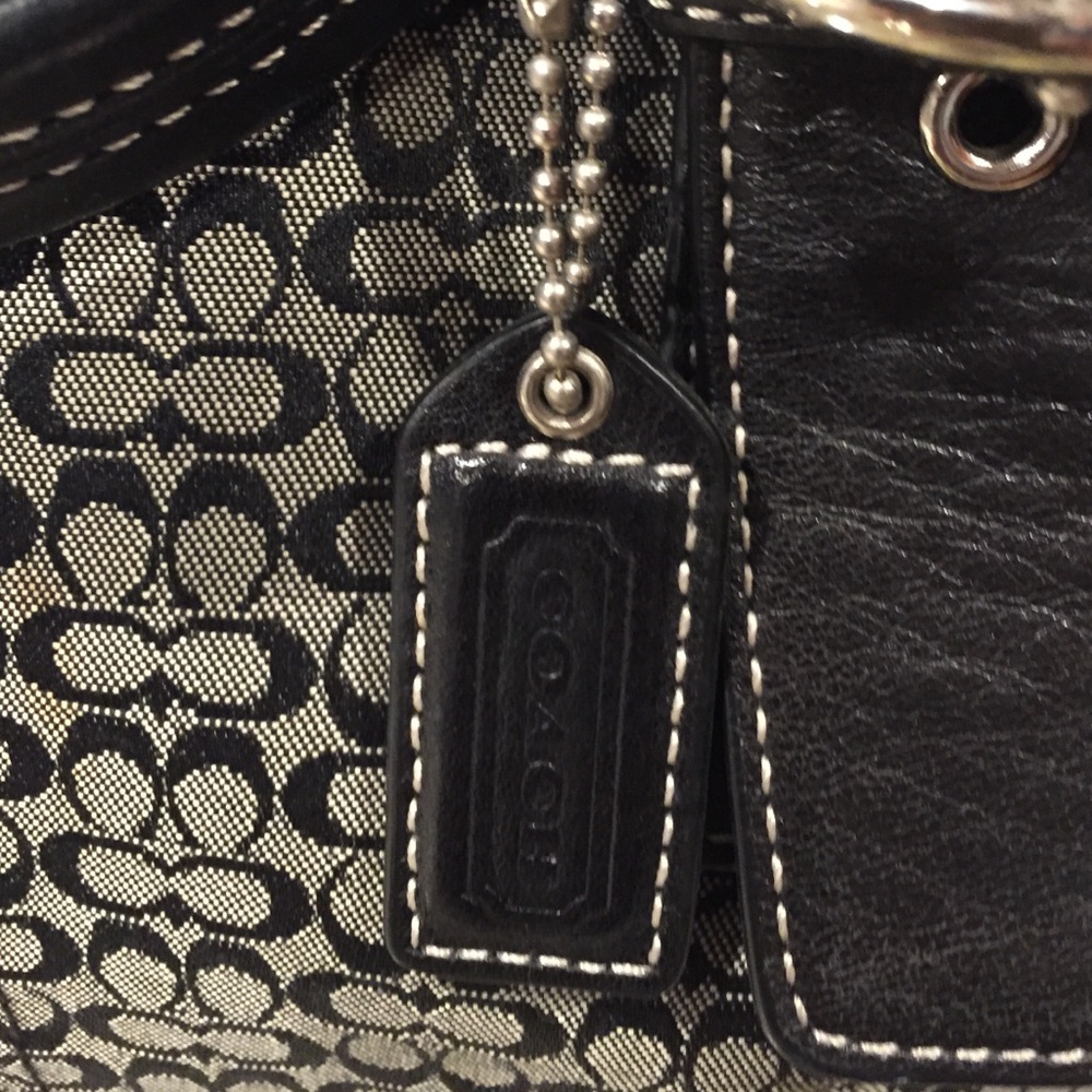 Coach handbag - Picture 2 of 4